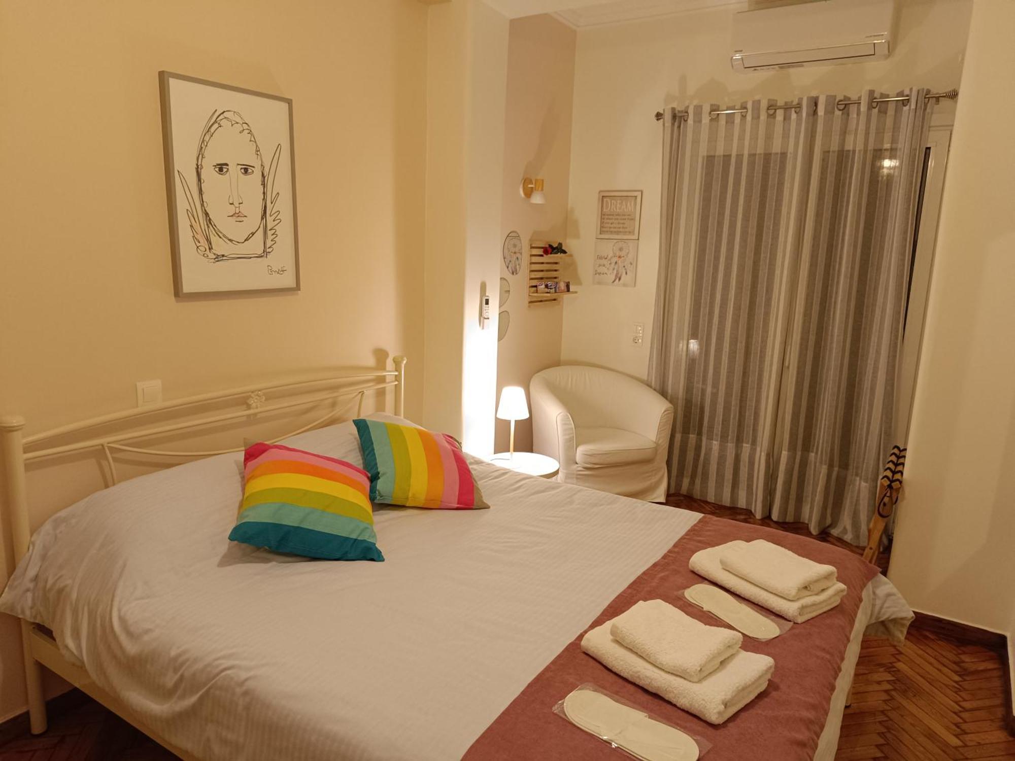 Golden Apartment In Victoria เอเธนส์ ภายนอก รูปภาพ